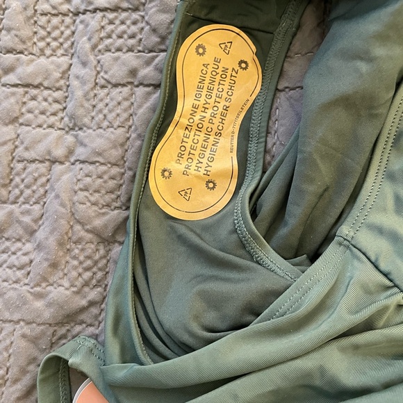 Smismivo Women's Tummy Control Swimsuit - Picture 6 of 7